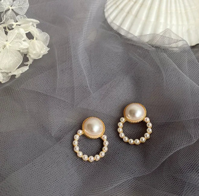 French Retro Pearl Earrings