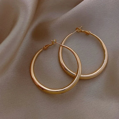 Hooped Earrings to Stack Collection